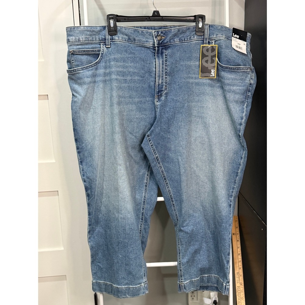 Lee Womens Mid Rise Capri Jeans Blue Denim Push Back 26W Momcore Normcore